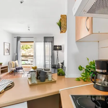 아파트 Modern And Confortable Sea View Flat *