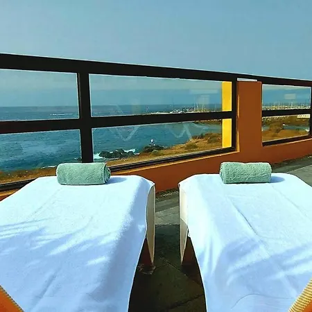 Modern And Confortable Sea View Flat 아파트 *